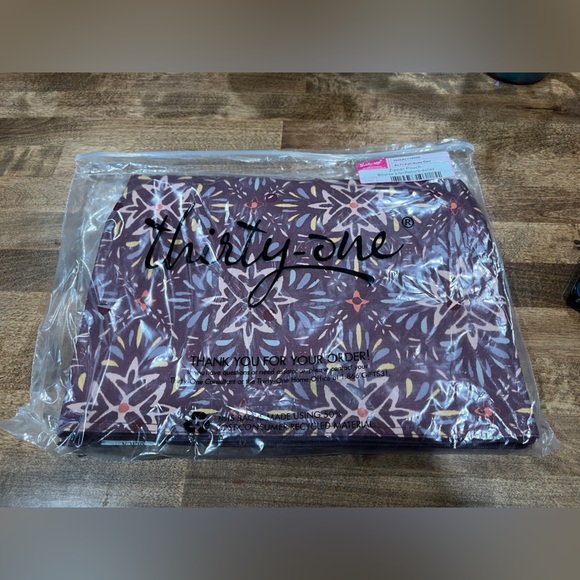 Thirty-One Fall Hues Geo Zipper Pouch - Picture 6 of 6